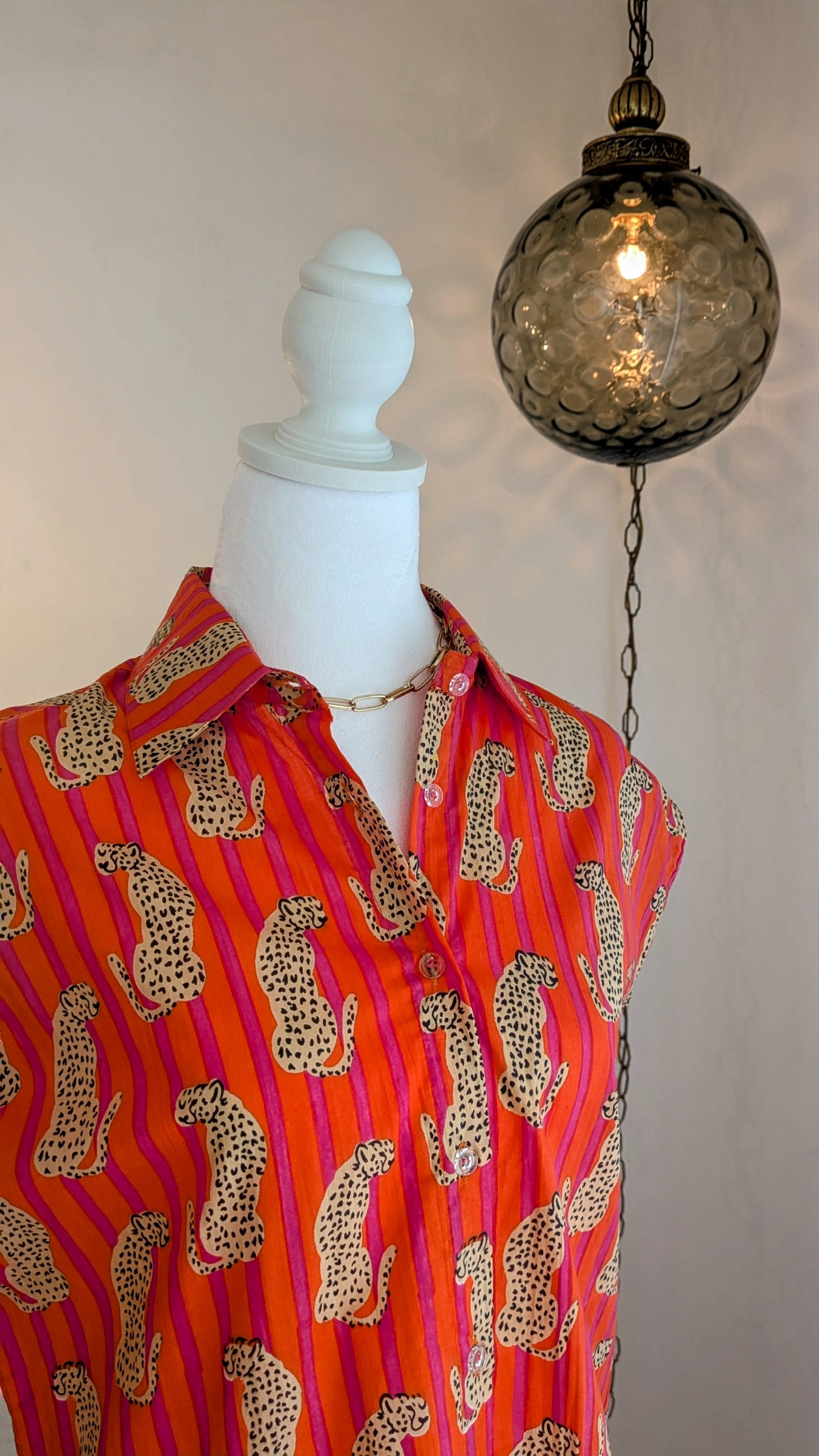 Sleeveless Collared Shirt