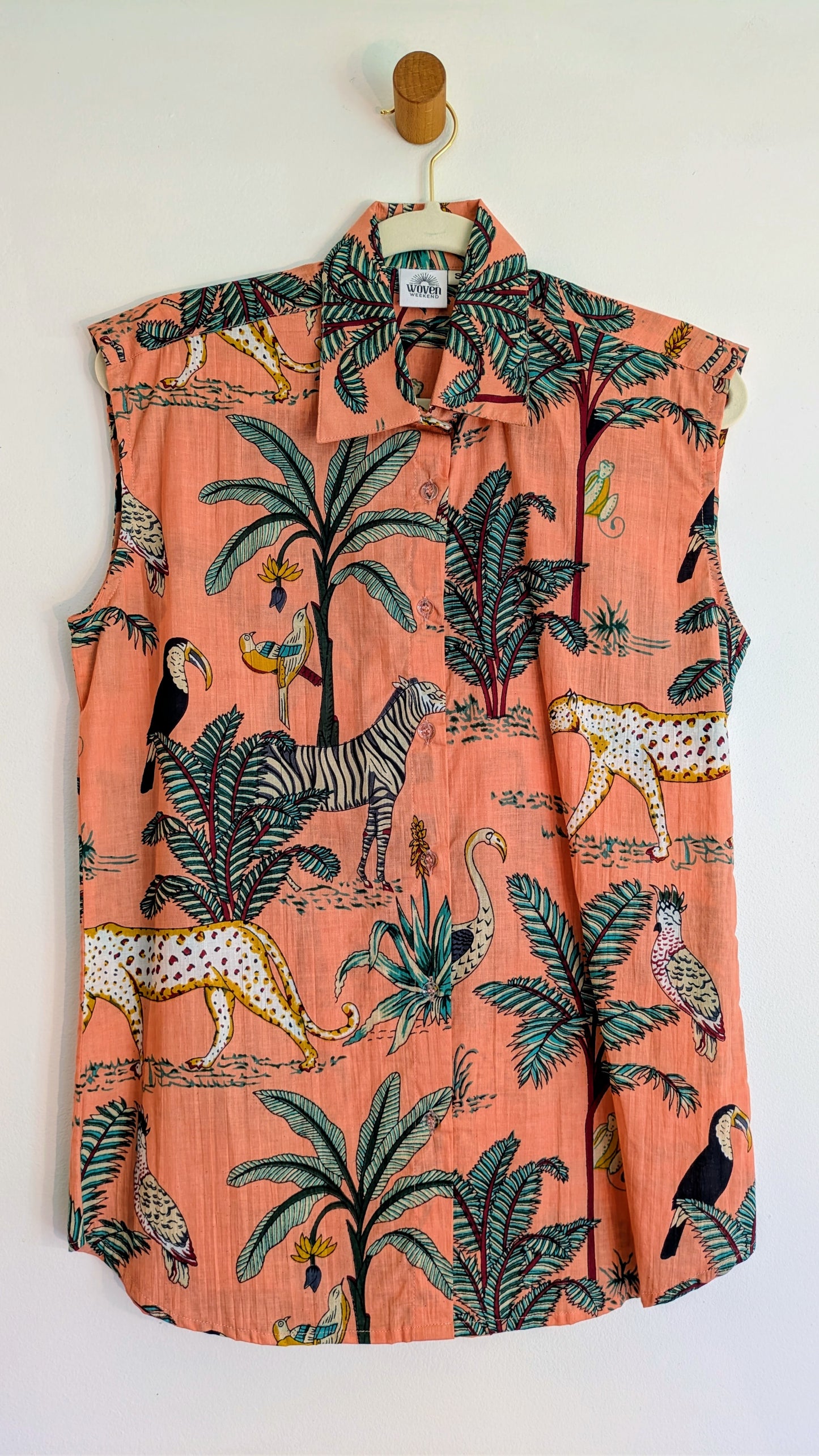Sleeveless Collared Shirt